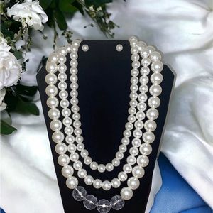 Earring and necklace set